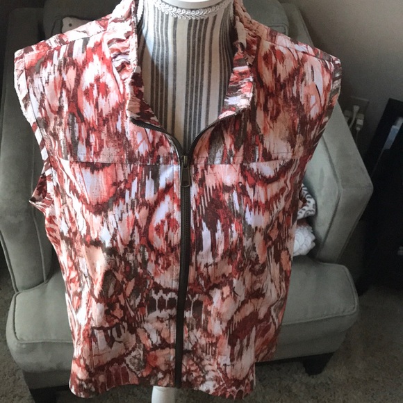 Chico’s lightweight Vest - Picture 2 of 6